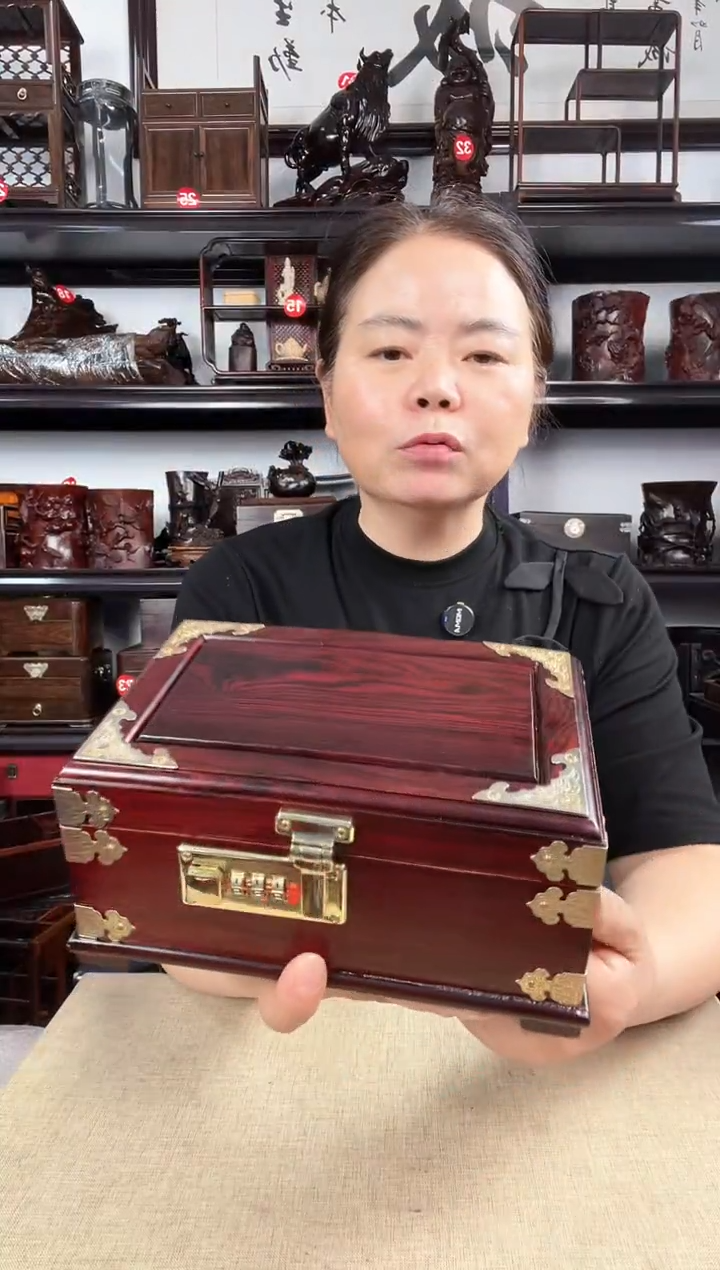 木389老李红木工艺品