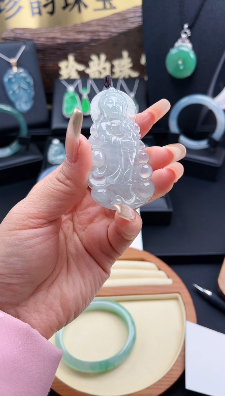 【闪购商品】翡翠颈饰未镶嵌吊坠