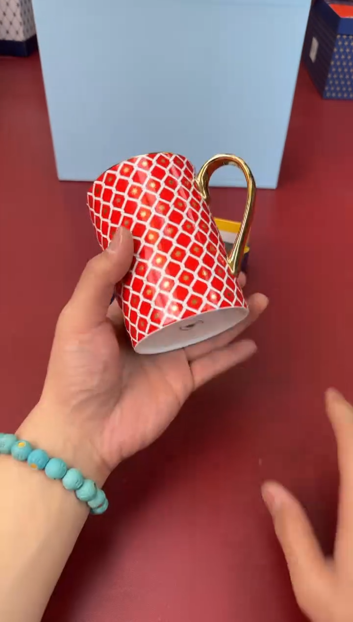 【闪购商品】瓷片新号开播全场漏@@H1637