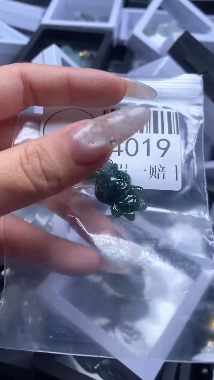 颈饰未镶嵌翡翠4019