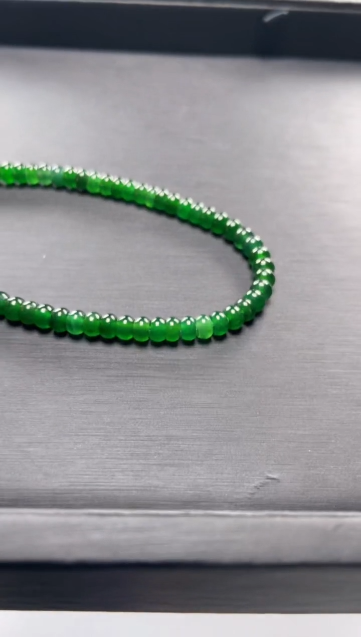 【闪购商品】翡翠手链未镶嵌多样性发货68颗