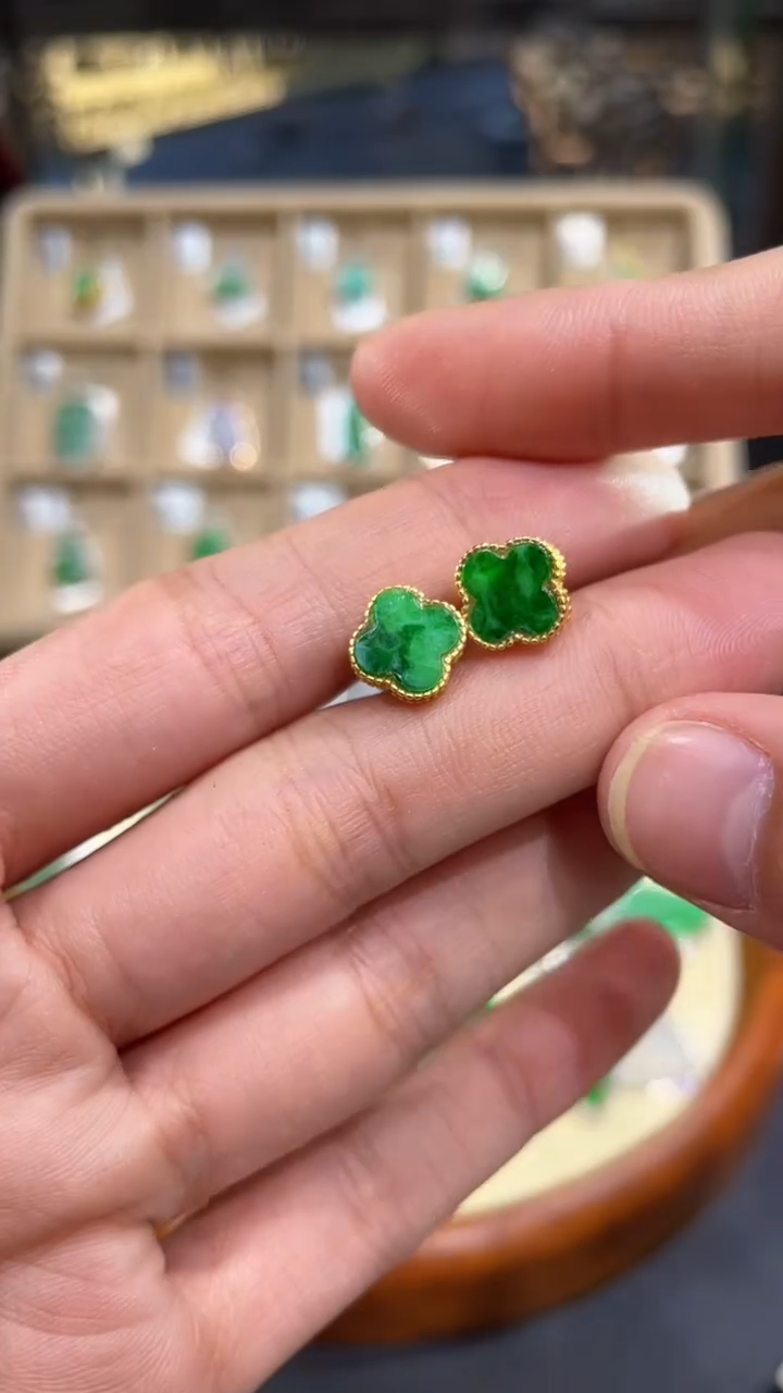 【闪购商品】翡翠吊坠(不含链)银S925镶嵌四叶草耳钉