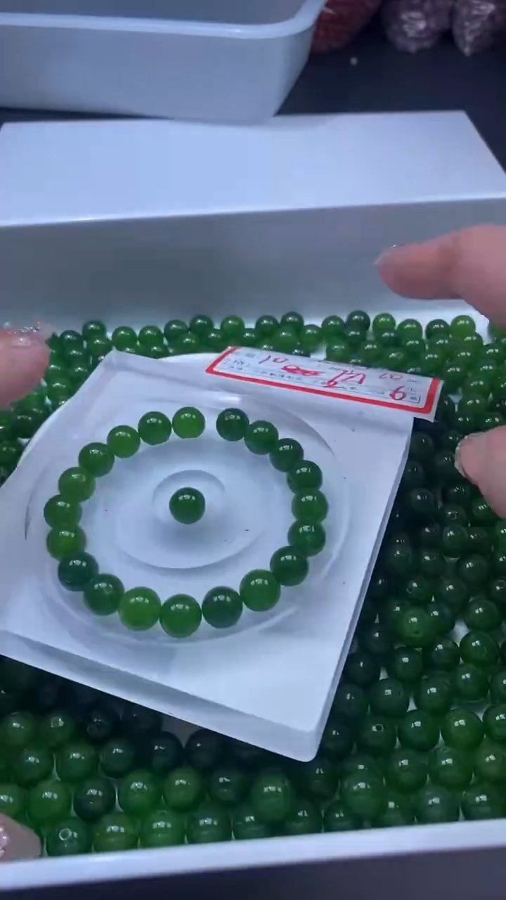 颈饰未镶嵌石英质玉W35菠菜*绿10MM*10颗