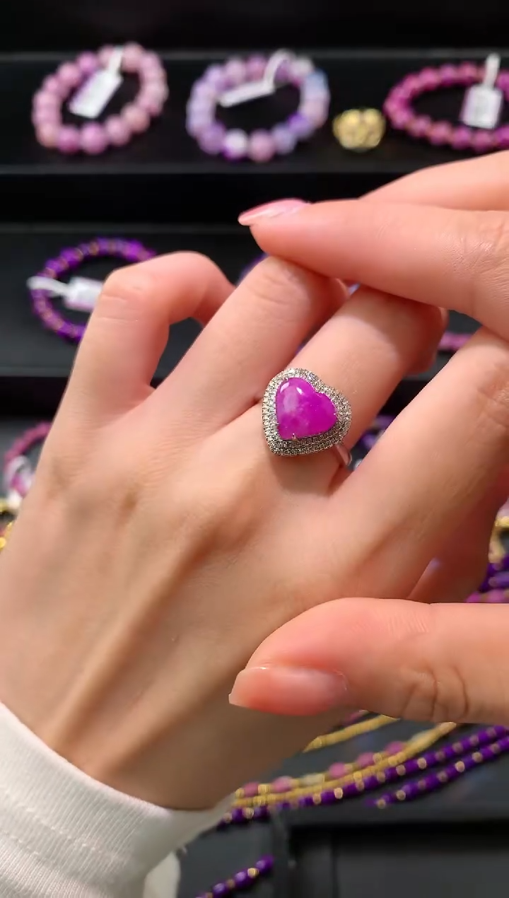 【闪购商品】苏纪石（舒俱来）.18K金镶嵌舒俱来戒指