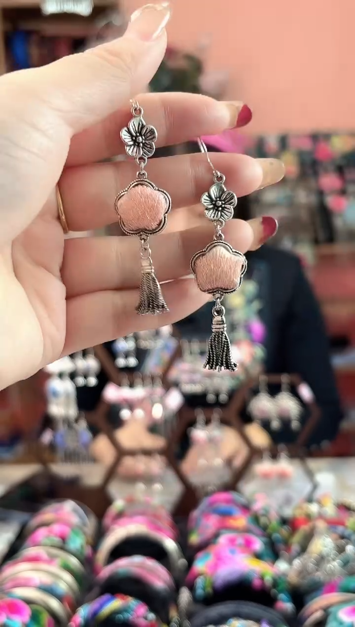 艺枝独绣手工饰品25*