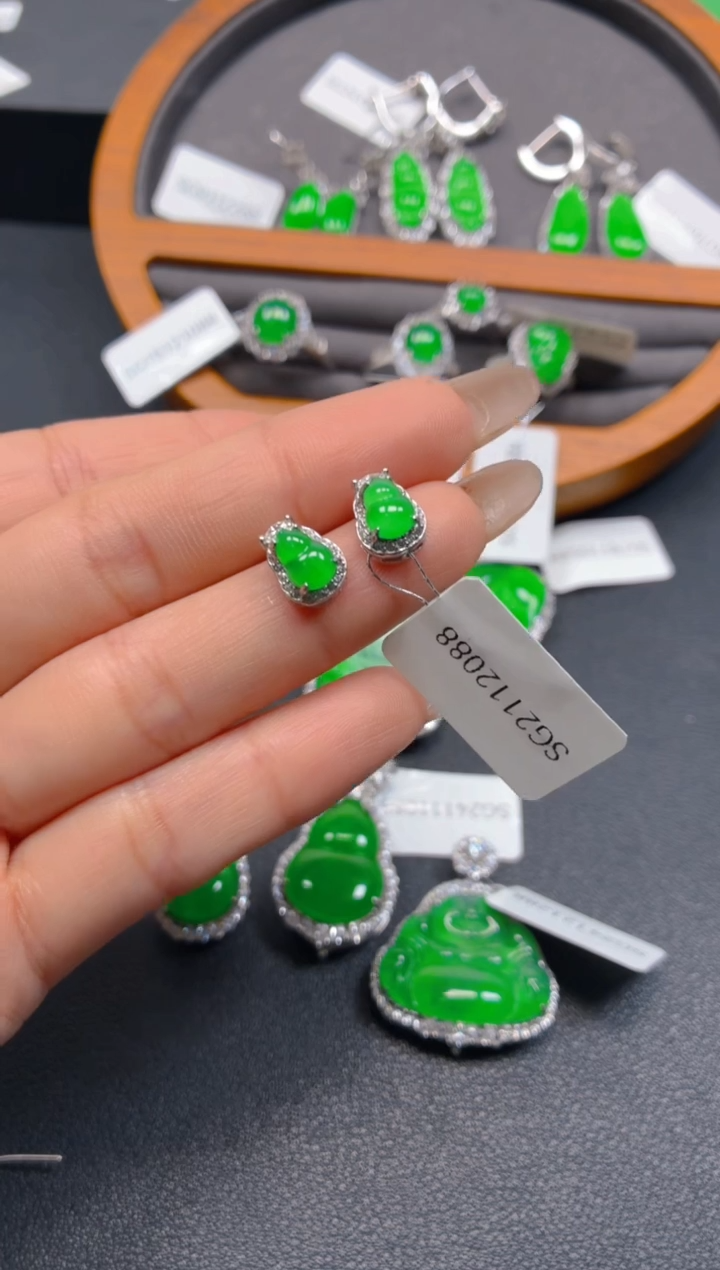 吊坠(不含链)银S925镶嵌翡翠E****m1