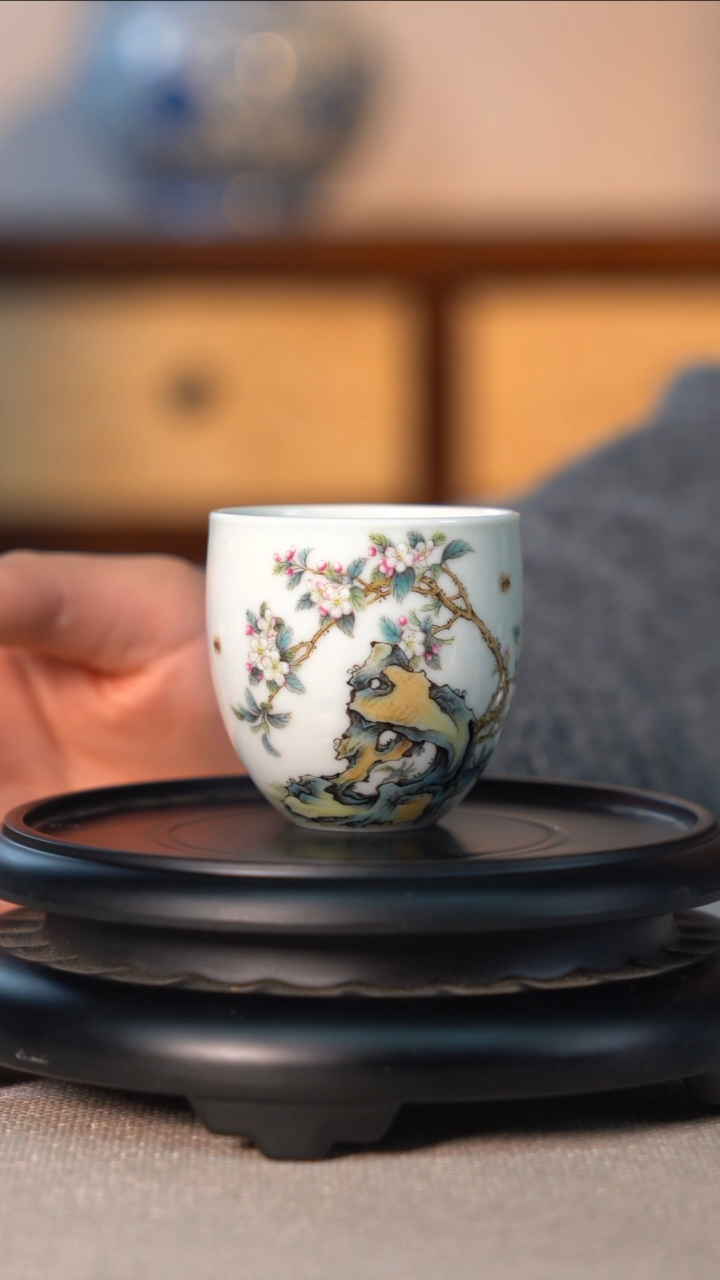 【闪购商品】杯花鸟粉彩主人杯