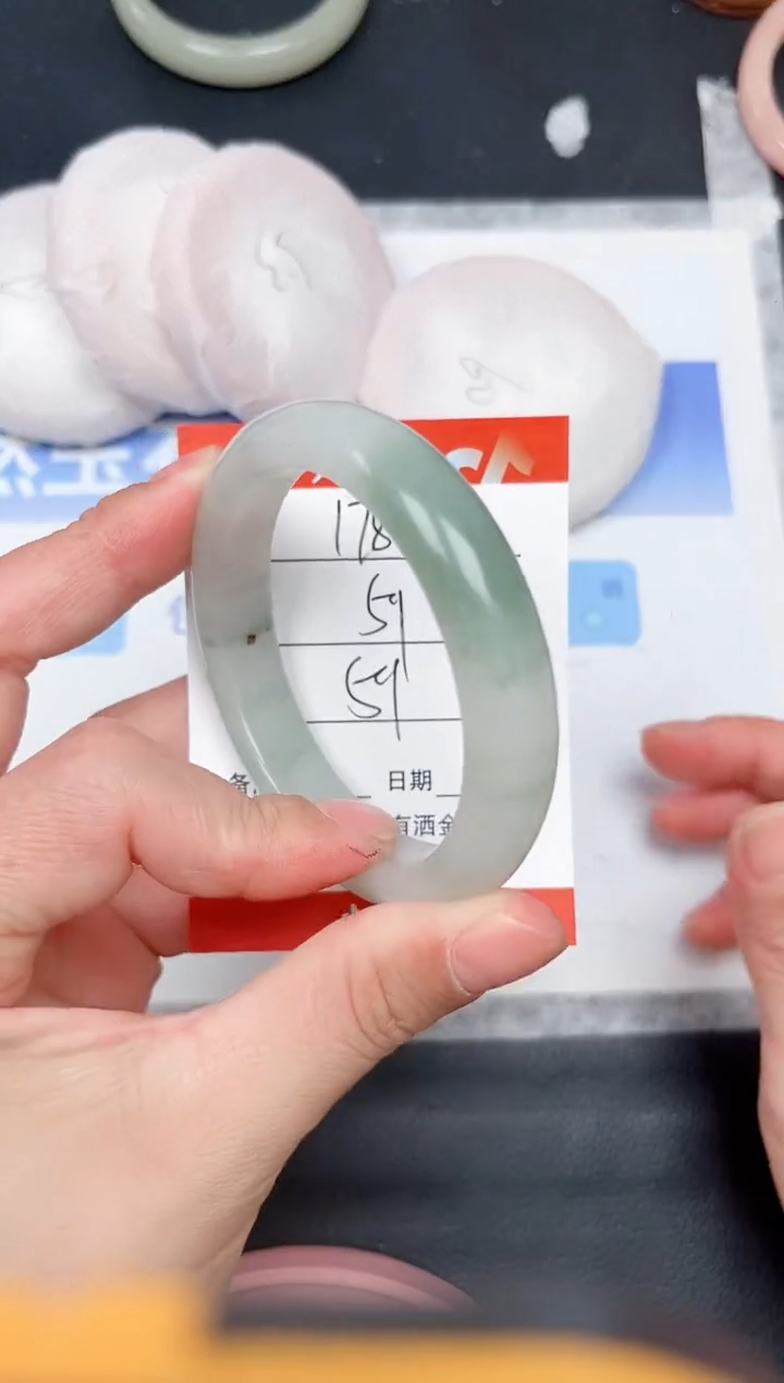 未镶嵌手镯石英质玉178-59