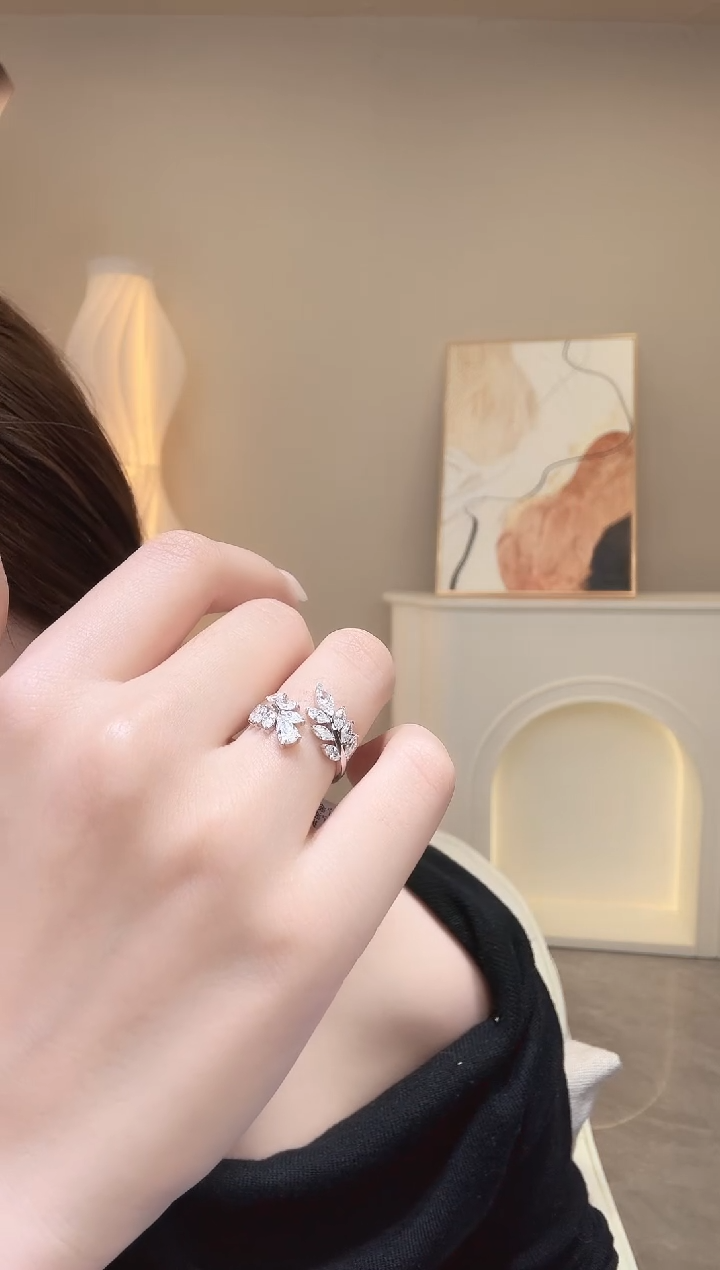 18K金镶嵌实验室培育钻石麦穗戒指  戒圈13