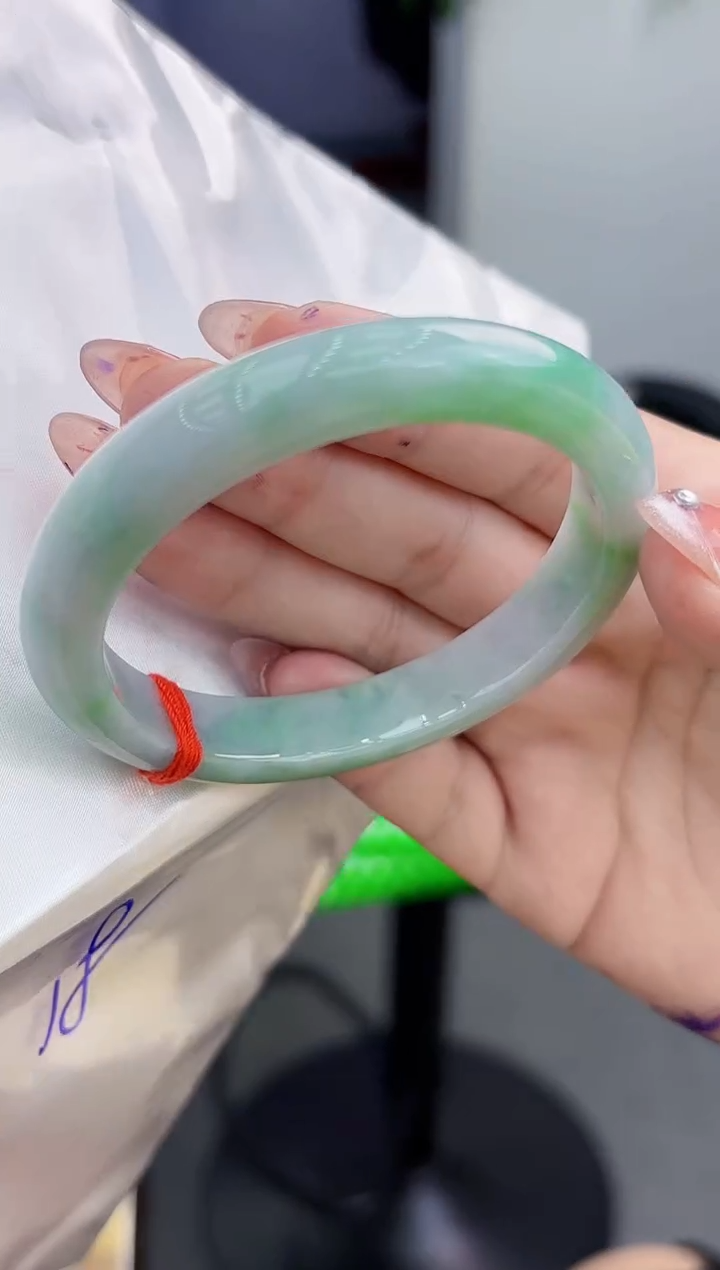 【闪购商品】翡翠手镯未镶嵌翡翠手镯