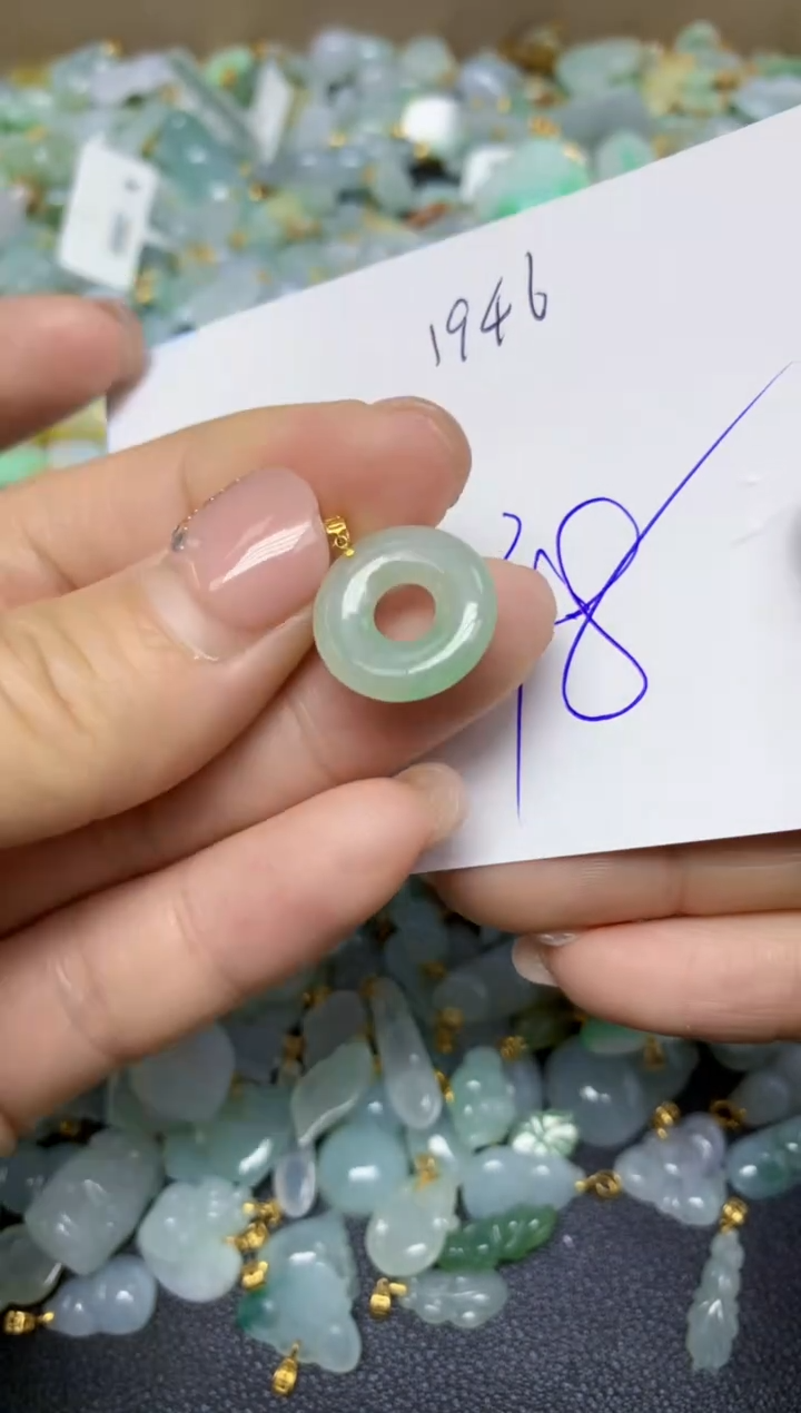 【闪购商品】翡翠挂件18K金镶嵌 天然翡翠A货