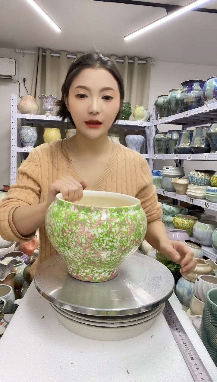 【12.18】花盆链接 高：16  口：16