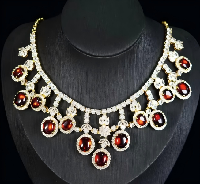 时尚优雅-璀璨夺目-雍容华贵 天然珠宝-琥珀项链