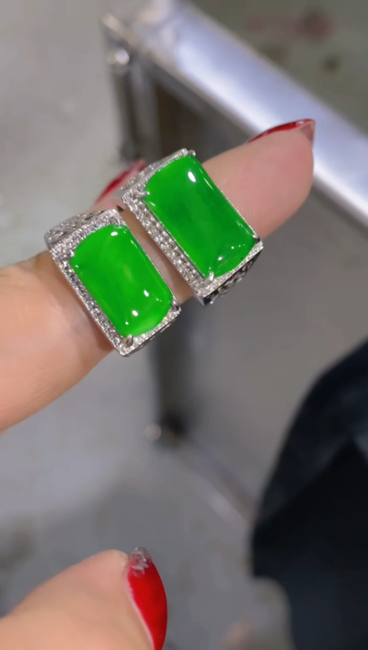 【闪购商品】定制翡翠未镶嵌天然A货翡翠多样性发货拍一发一