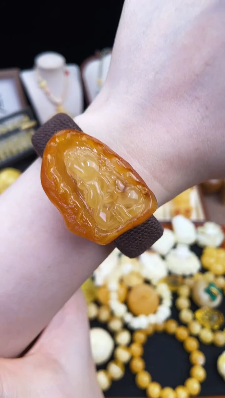 琥珀未镶嵌珠宝奇石柒月