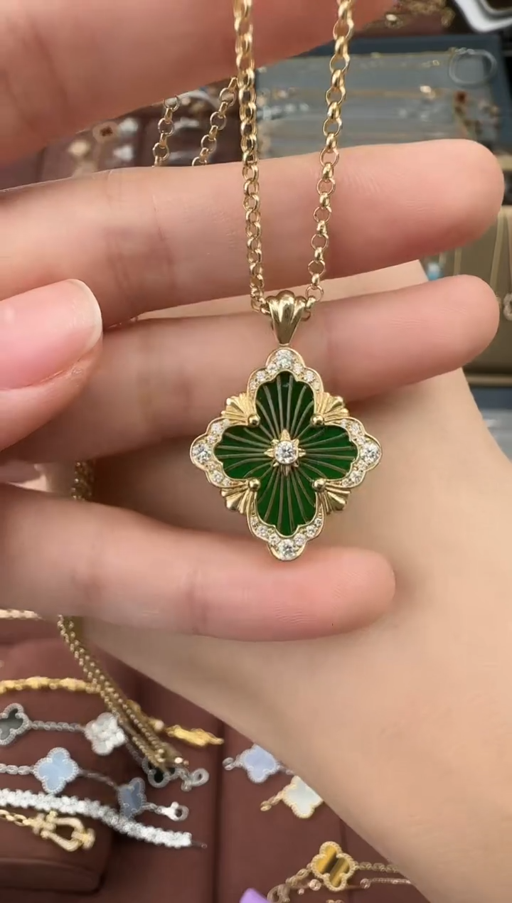 【闪购商品】项链18K金镶嵌钻石布布项链（绿）
