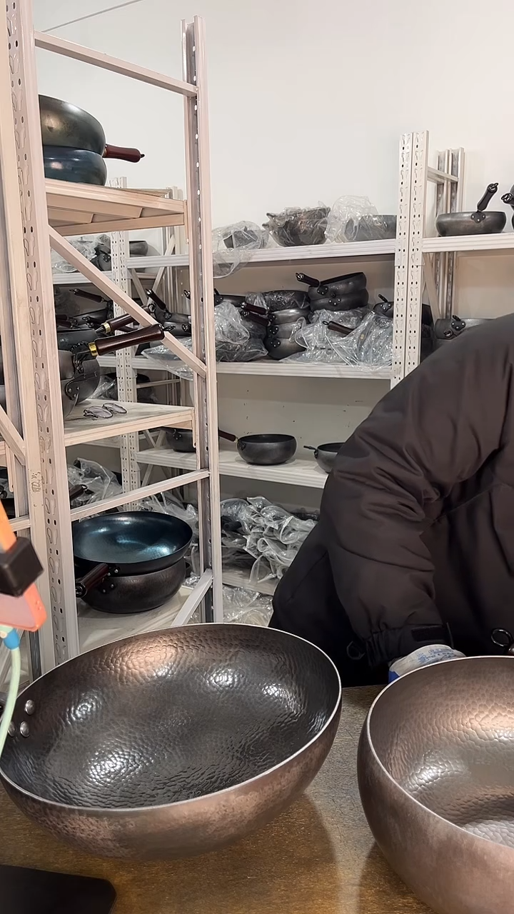 熟铁沉*鱼鳞炒锅