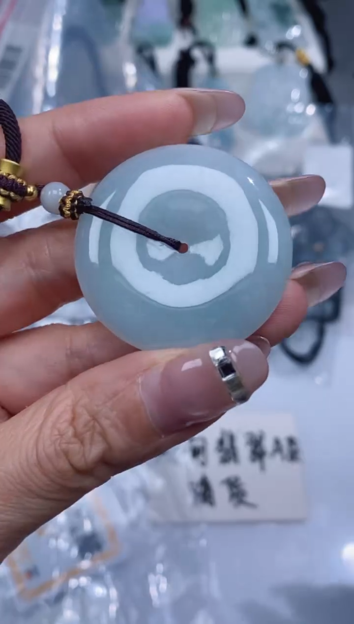 颈饰未镶嵌翡翠吊坠