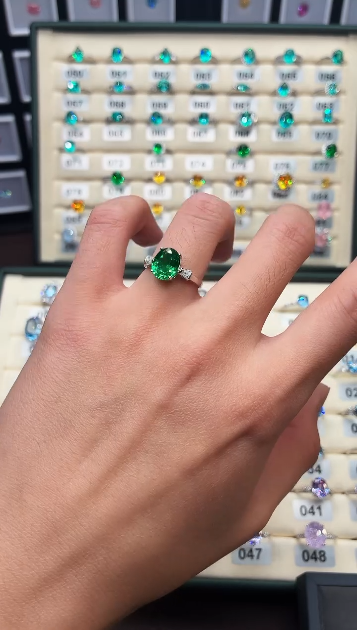 无925银轻奢沙弗莱色女神戒