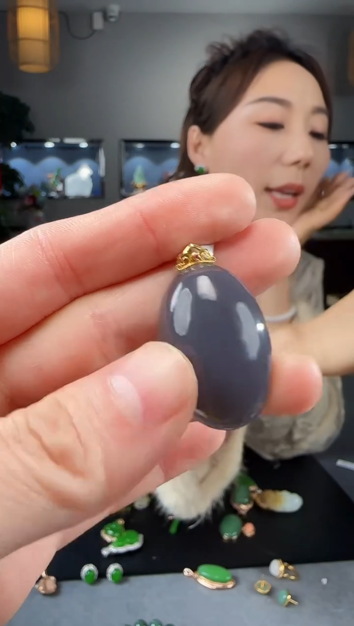 【闪购商品】和田玉吊坠(不含链)18K金镶嵌1