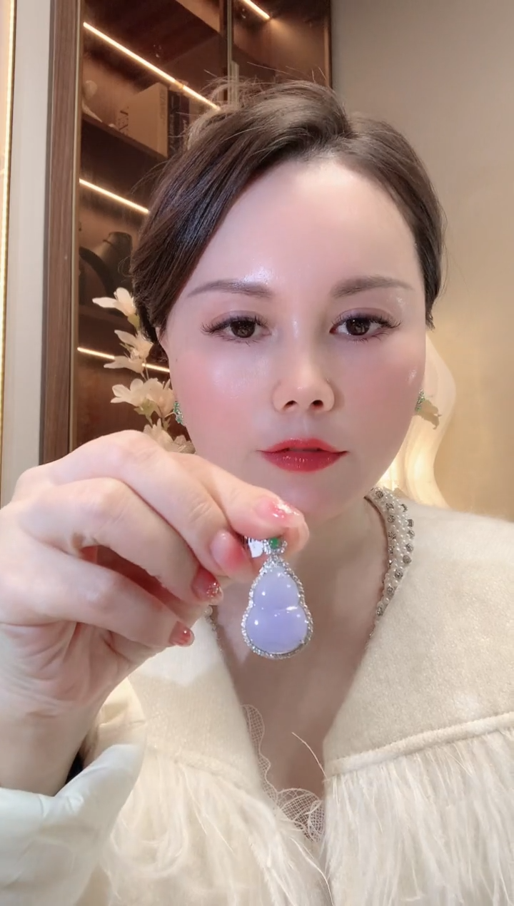 【闪购商品】翡翠吊坠(不含链)18K金镶嵌C53 紫货有一定色差