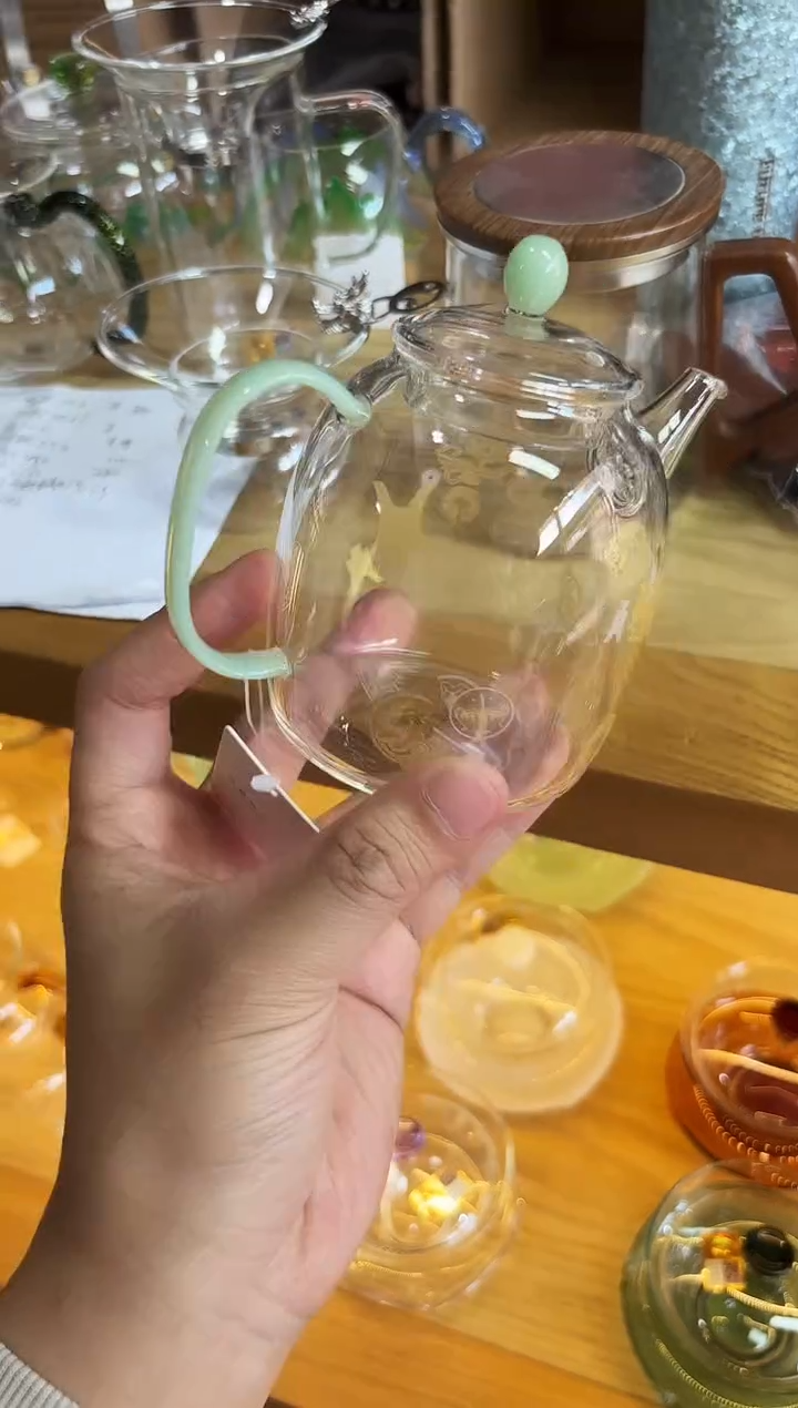 瑞币纹-宴臣壶/浅玉色