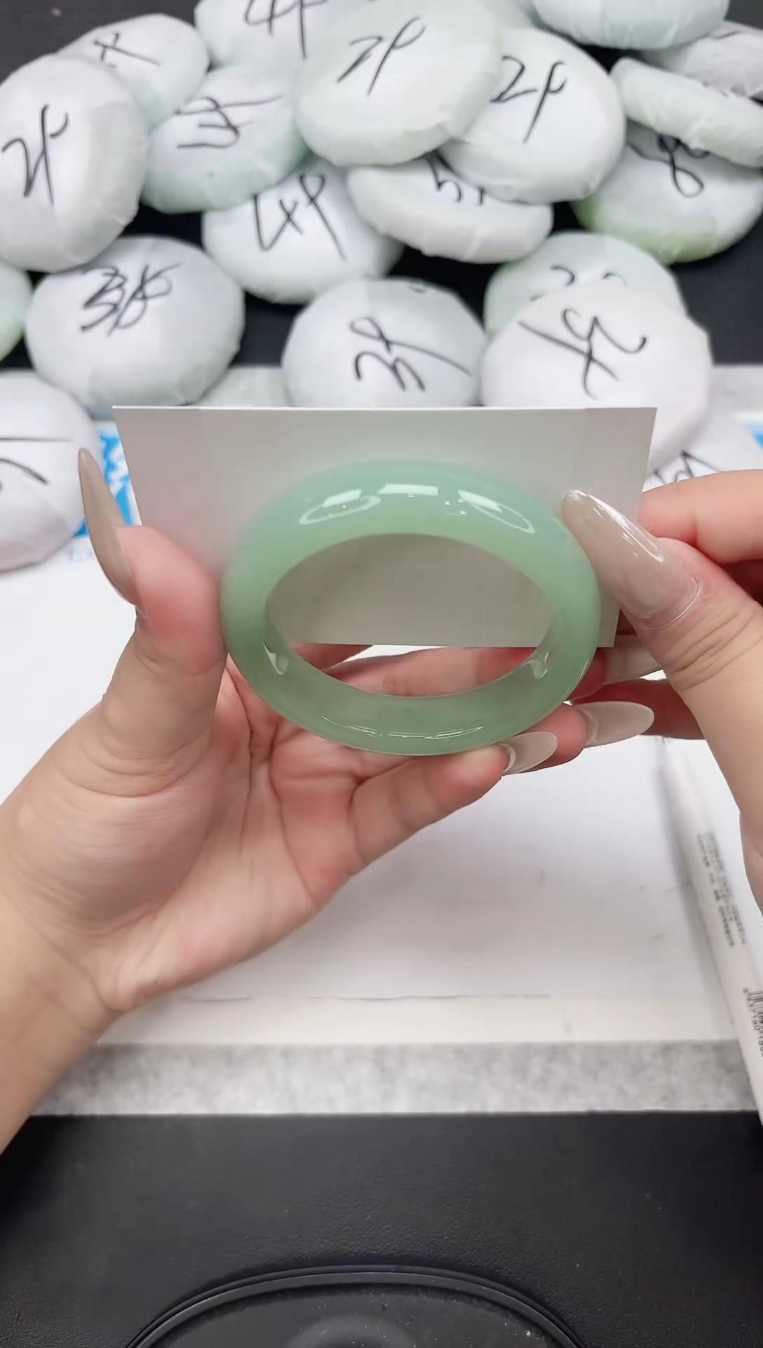 女款工艺手镯123-54.6