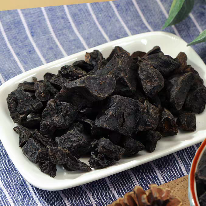  何首乌中药材   可搭配党参 白芍 当归等  煮水