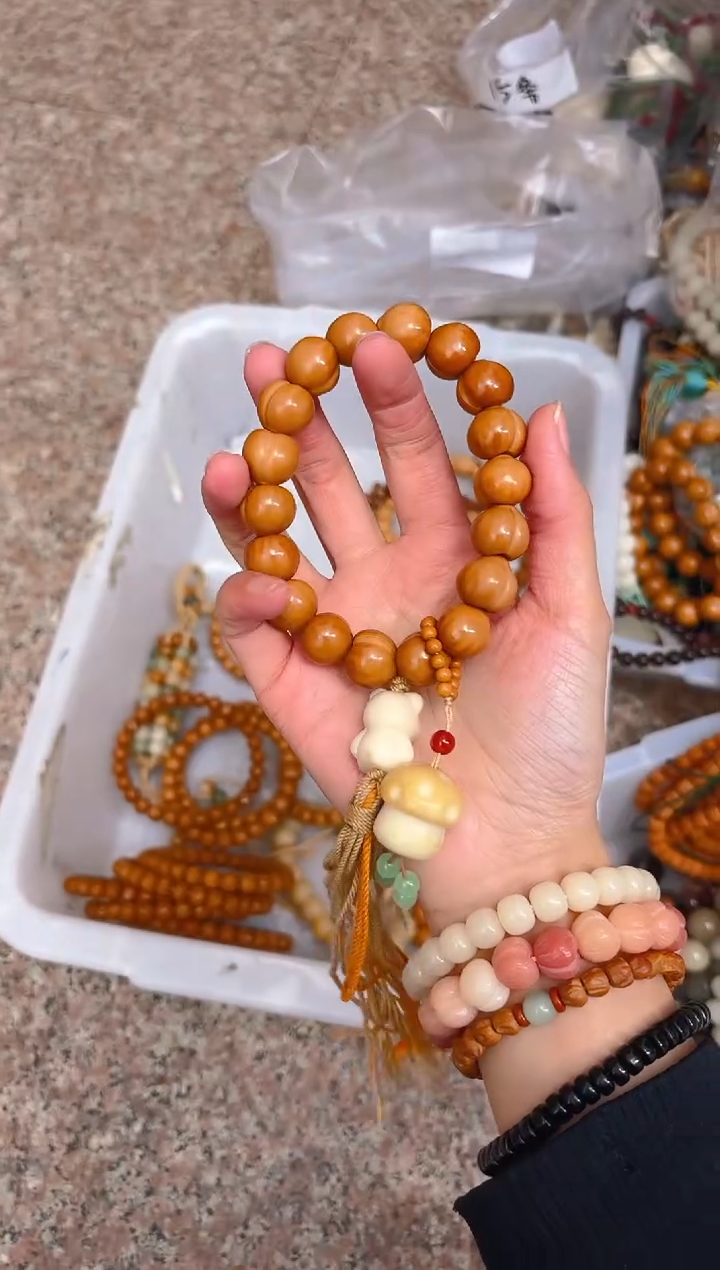 吊坠猴头核桃猴头屁桃手持 蘑菇  