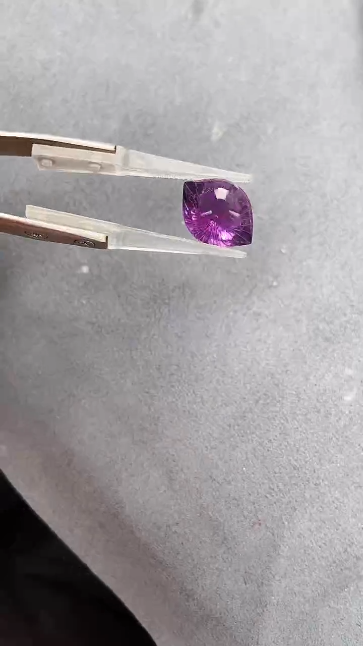 【闪购商品】紫晶笔搁未镶嵌裸石
