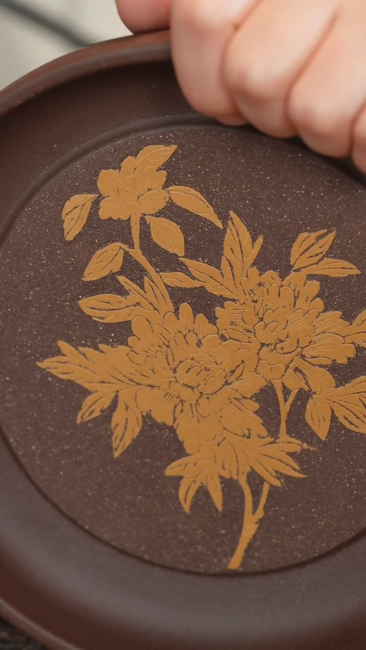 茶壶紫砂雕刻壶承直径21cm