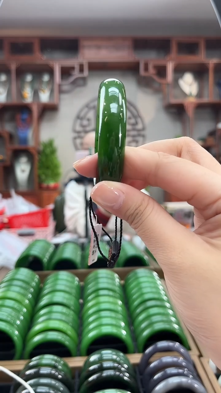 未镶嵌手镯和田玉55.4