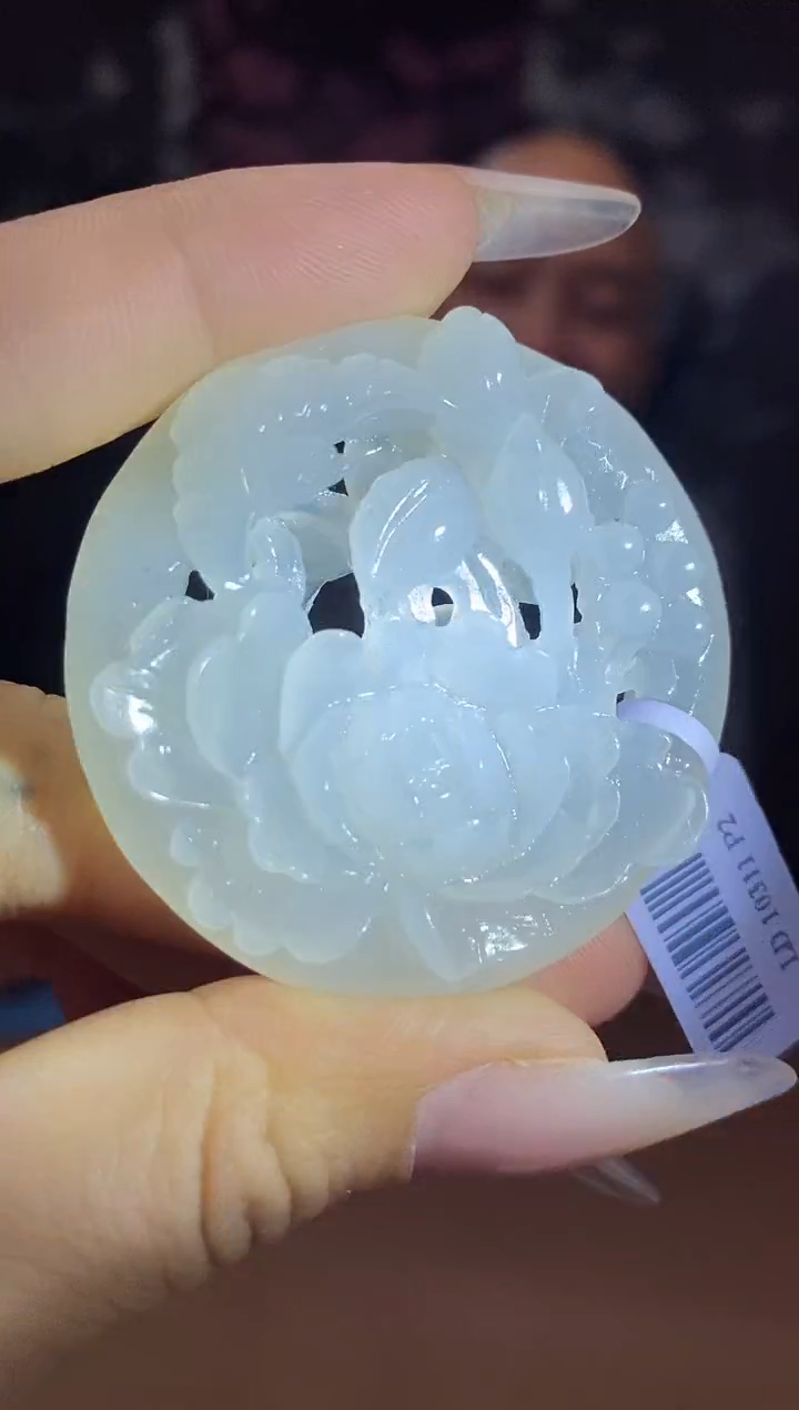 和田玉未镶嵌颈饰A405