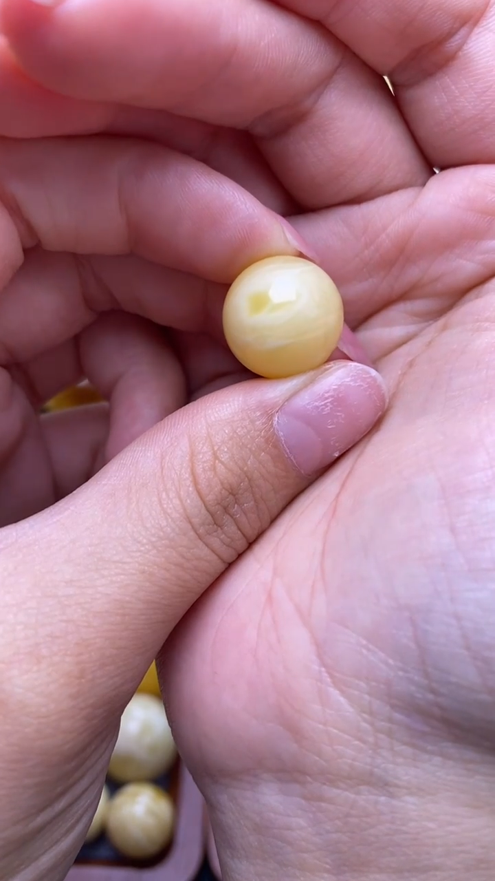 未镶嵌蜜蜡裸石葵.32