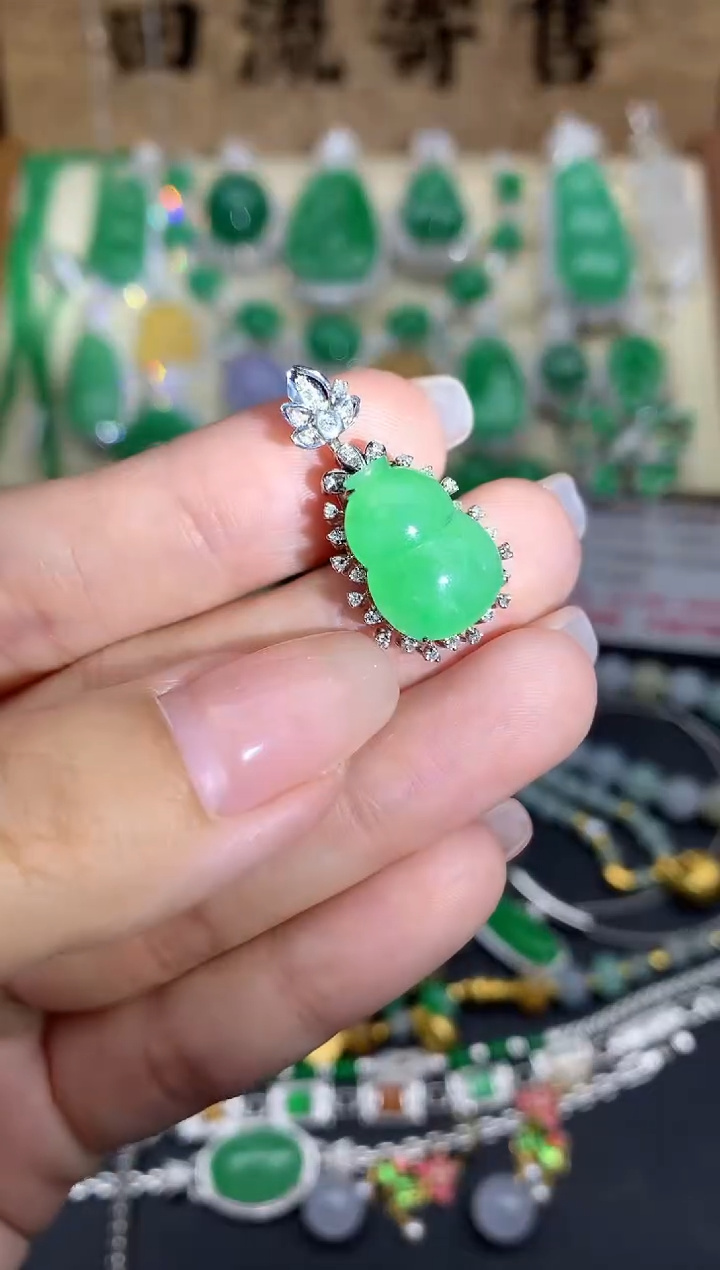 【闪购商品】翡翠颈饰18K金镶嵌474-中国好珍宝