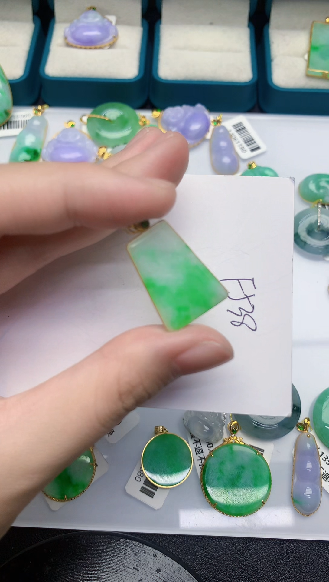 【闪购商品】翡翠颈饰18K金镶嵌000000000