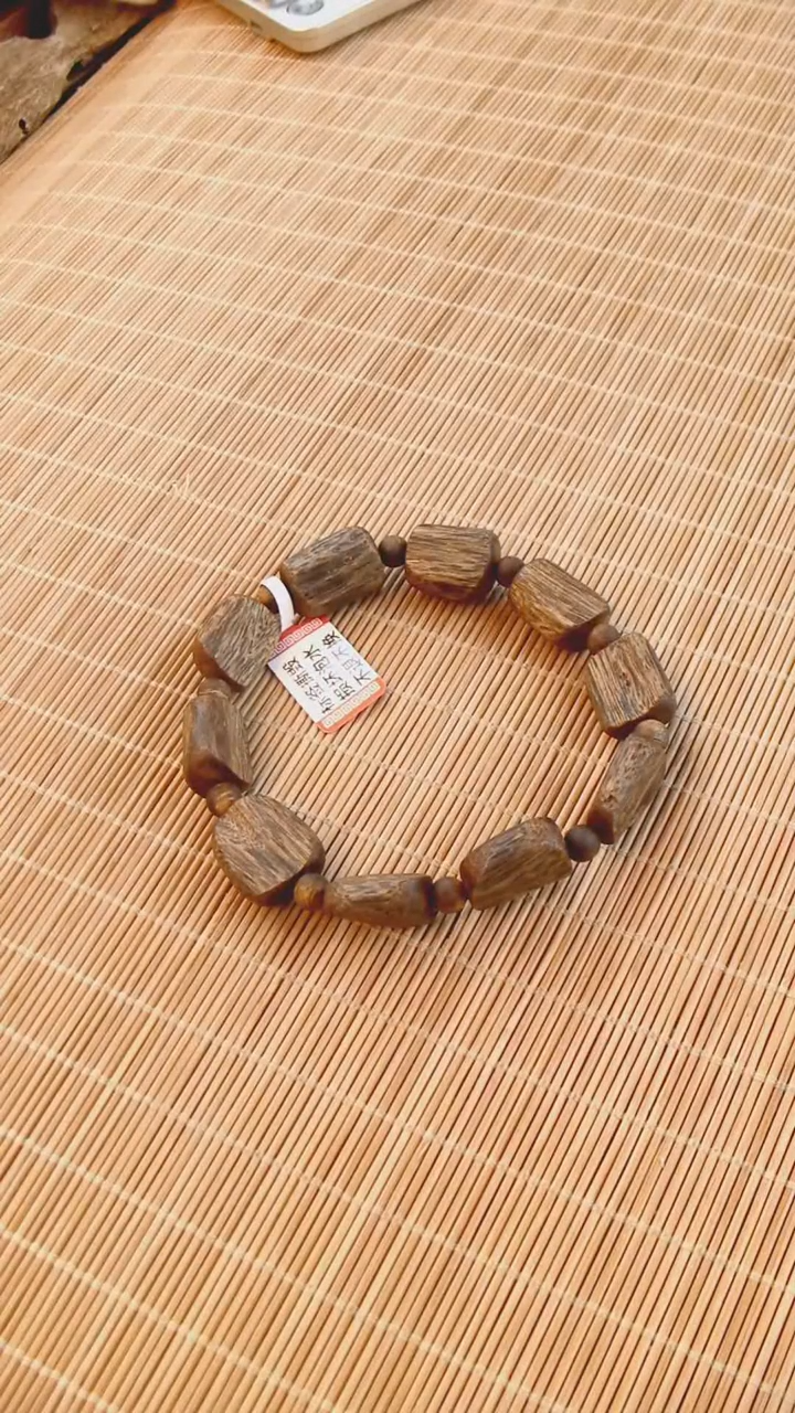 【闪购商品】沉香手串海南莺歌绿奇楠醇化老料随形