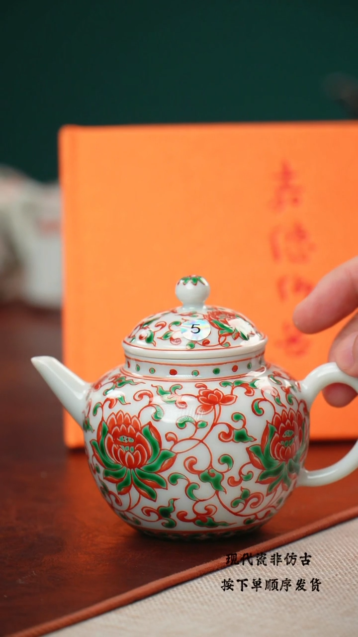 千年瓷都景德镇关注谢佳豪艺术馆