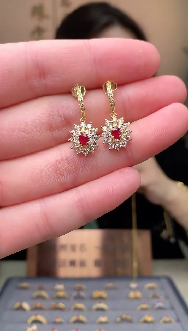 【闪购商品】红宝石耳饰银S925镶嵌耳饰