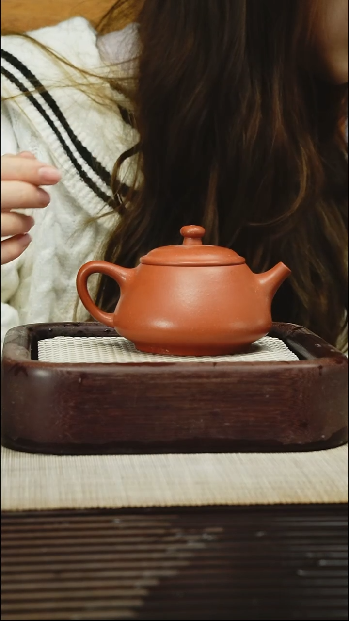 茶壶紫砂220毫升
