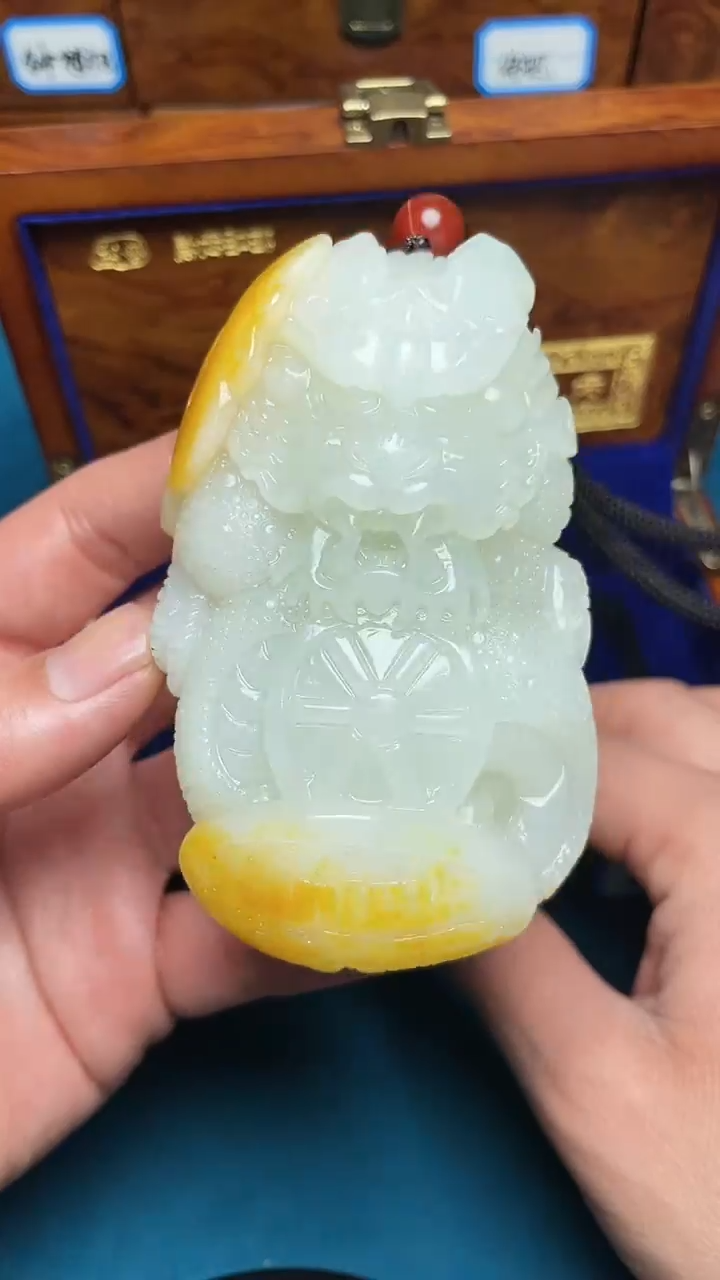 【闪购商品】和田玉把件未镶嵌和田玉