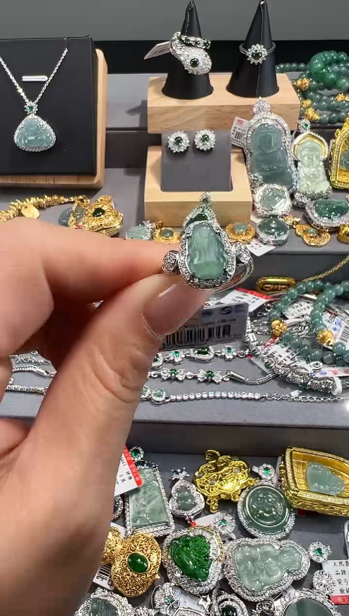 【闪购商品】翡翠戒指未镶嵌天然翡翠A货