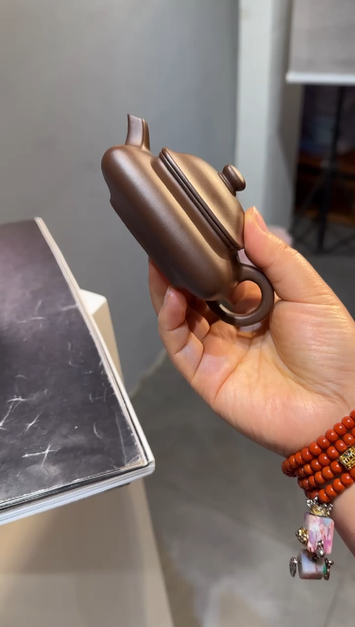 茶壶紫砂老*寒灰老人