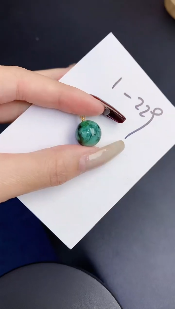 【闪购商品】翡翠颈饰18K金镶嵌0000000000