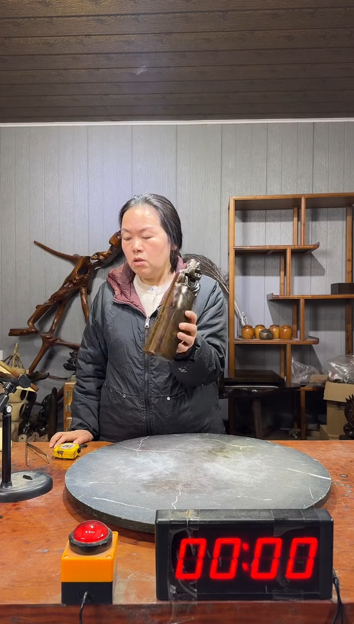 金丝楠飞****7阴沉木笑佛摆件