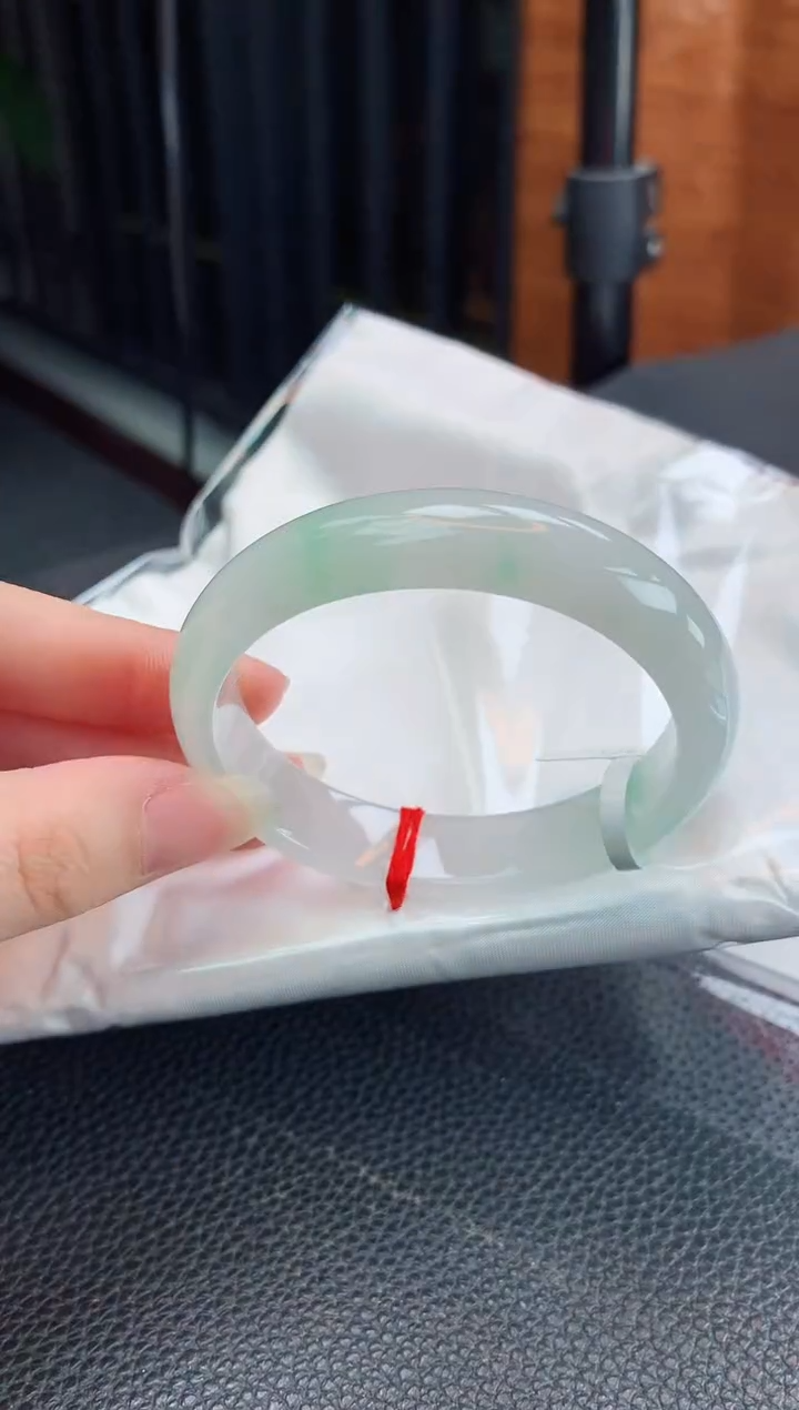 【闪购商品】翡翠手镯未镶嵌缅甸天然翡翠A货手镯