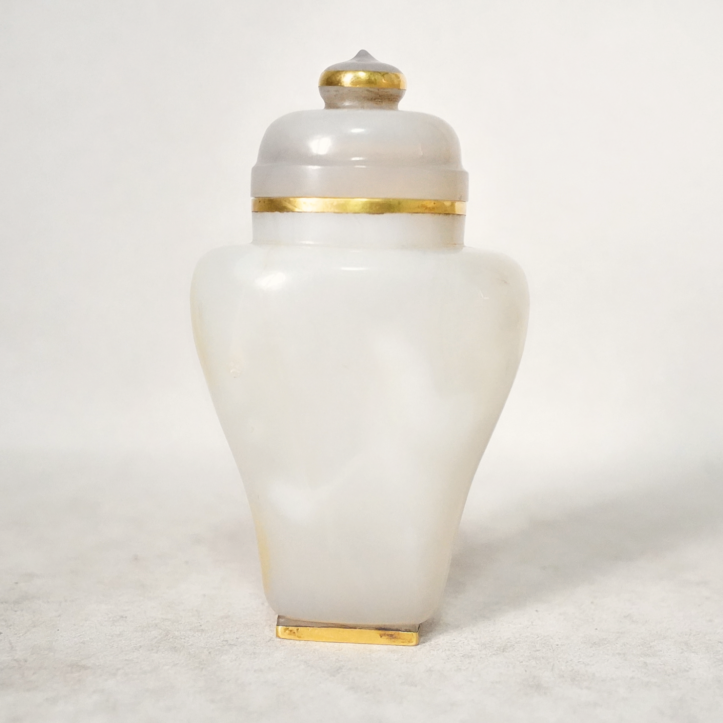 文华开物第224期拍品 4 清代 玛瑙瓶