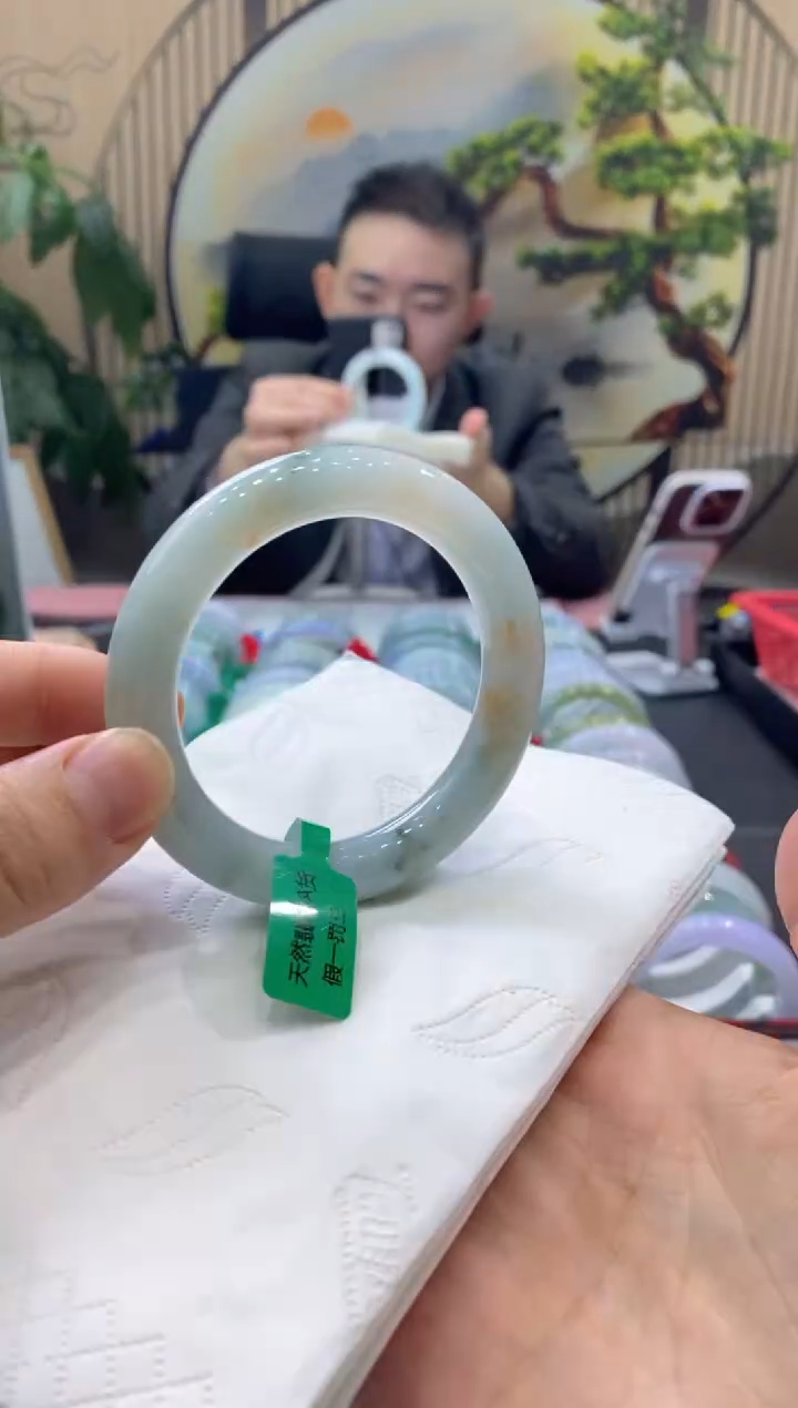 【闪购商品】翡翠手镯未镶嵌0000015957