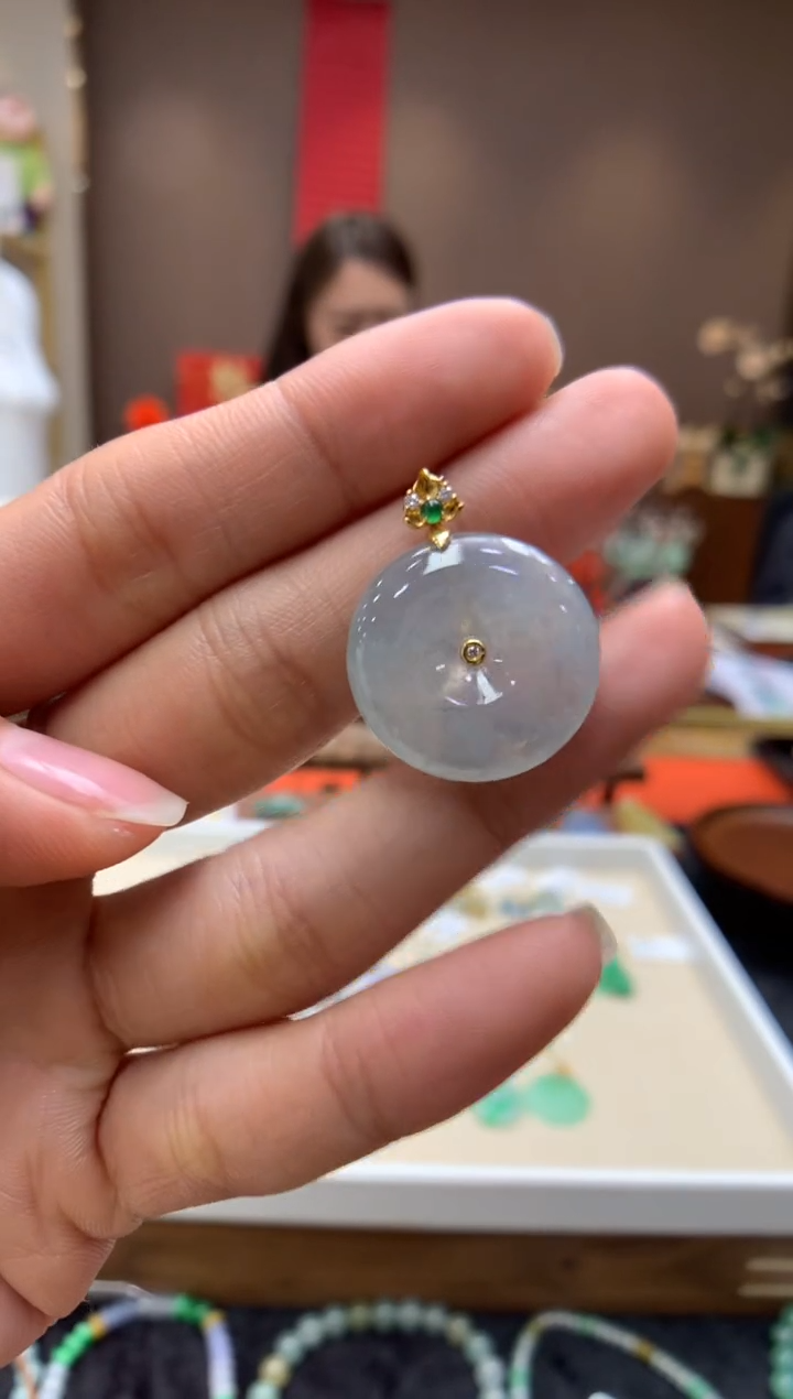 【闪购商品】翡翠颈饰18K金镶嵌平安扣