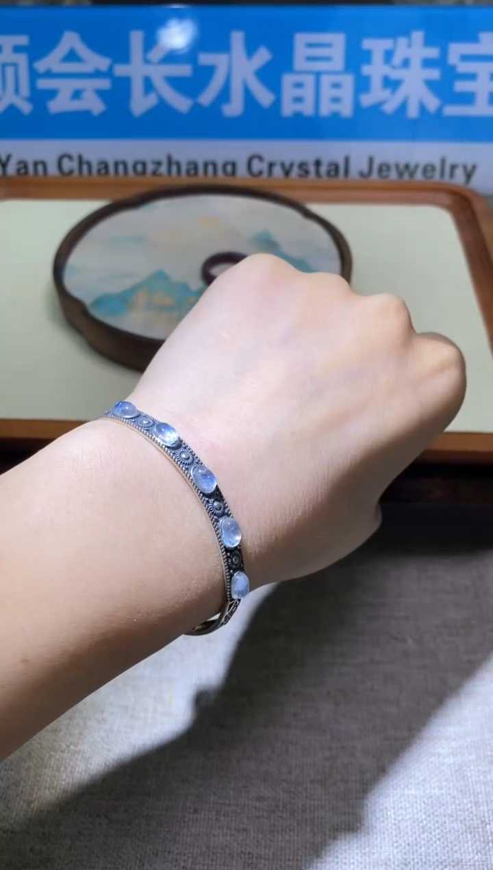 【闪购商品】月光石手镯银S925镶嵌多样性发一件665